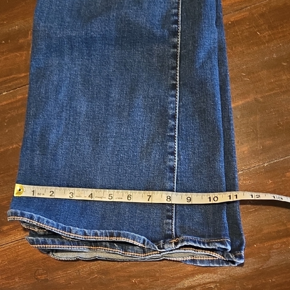 American Eagle Outfitters Medium Blue Flare Jeans #933 - Picture 9 of 9